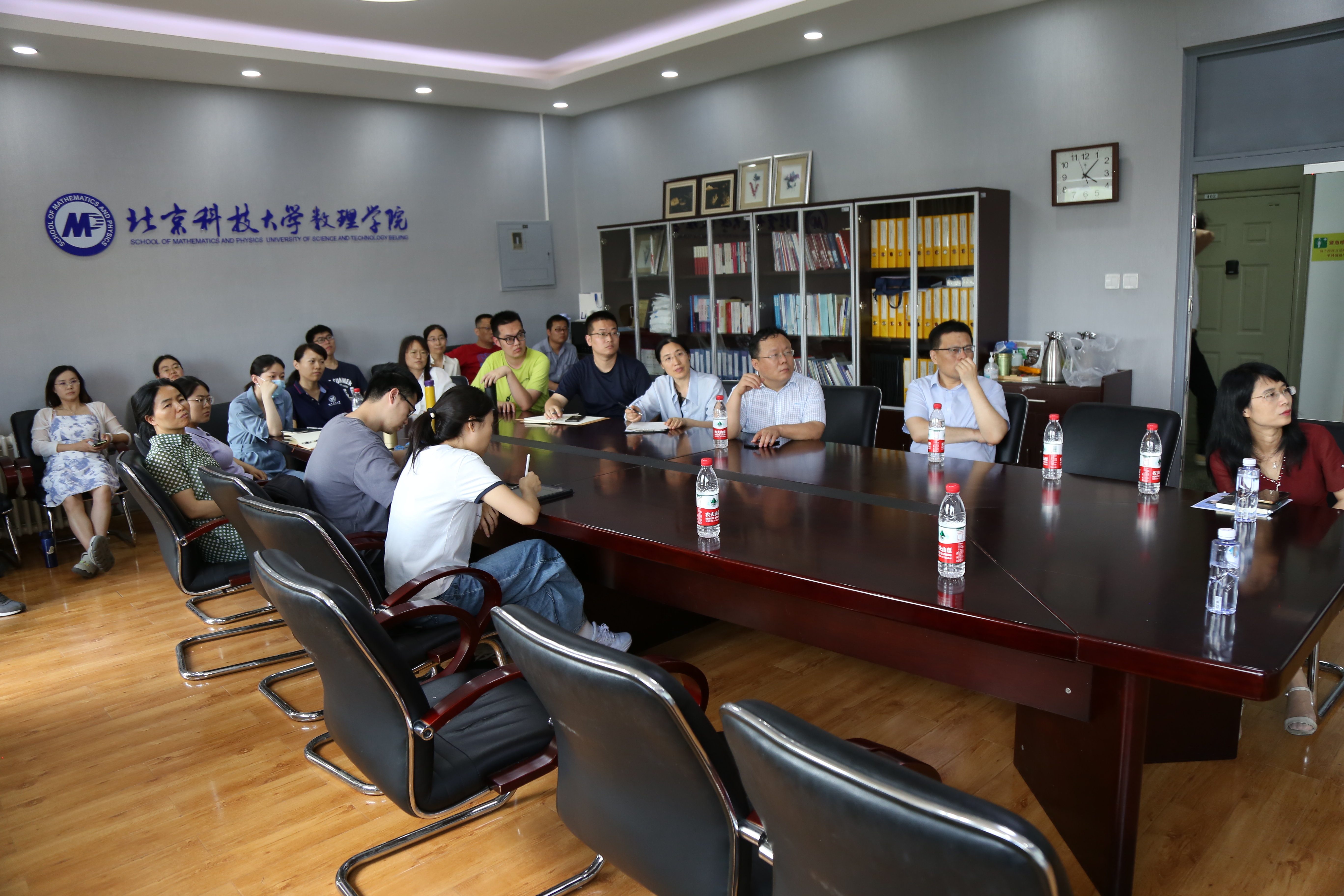 75ed01f3afdfb321b1ff59bdb09398ce.jpg 75ed01f3afdfb321b1ff59bdb09398ce.jpg