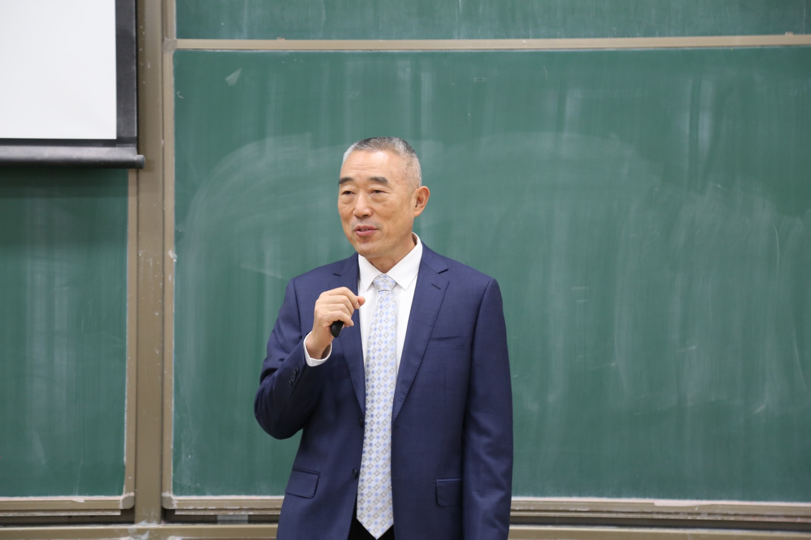 1733216229231191.jpg 1733216229231191.jpg