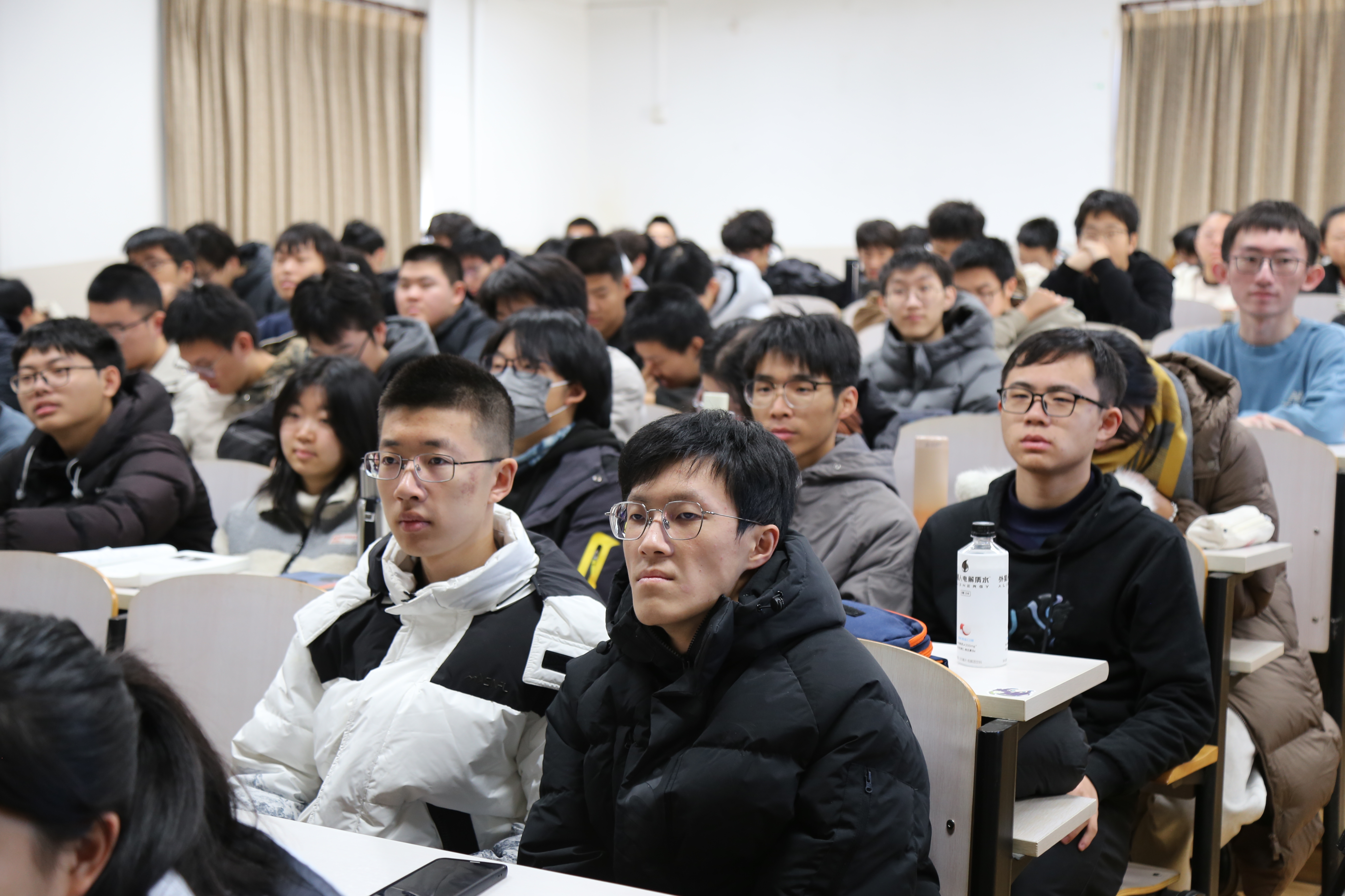 1733216284935717.jpg 1733216284935717.jpg