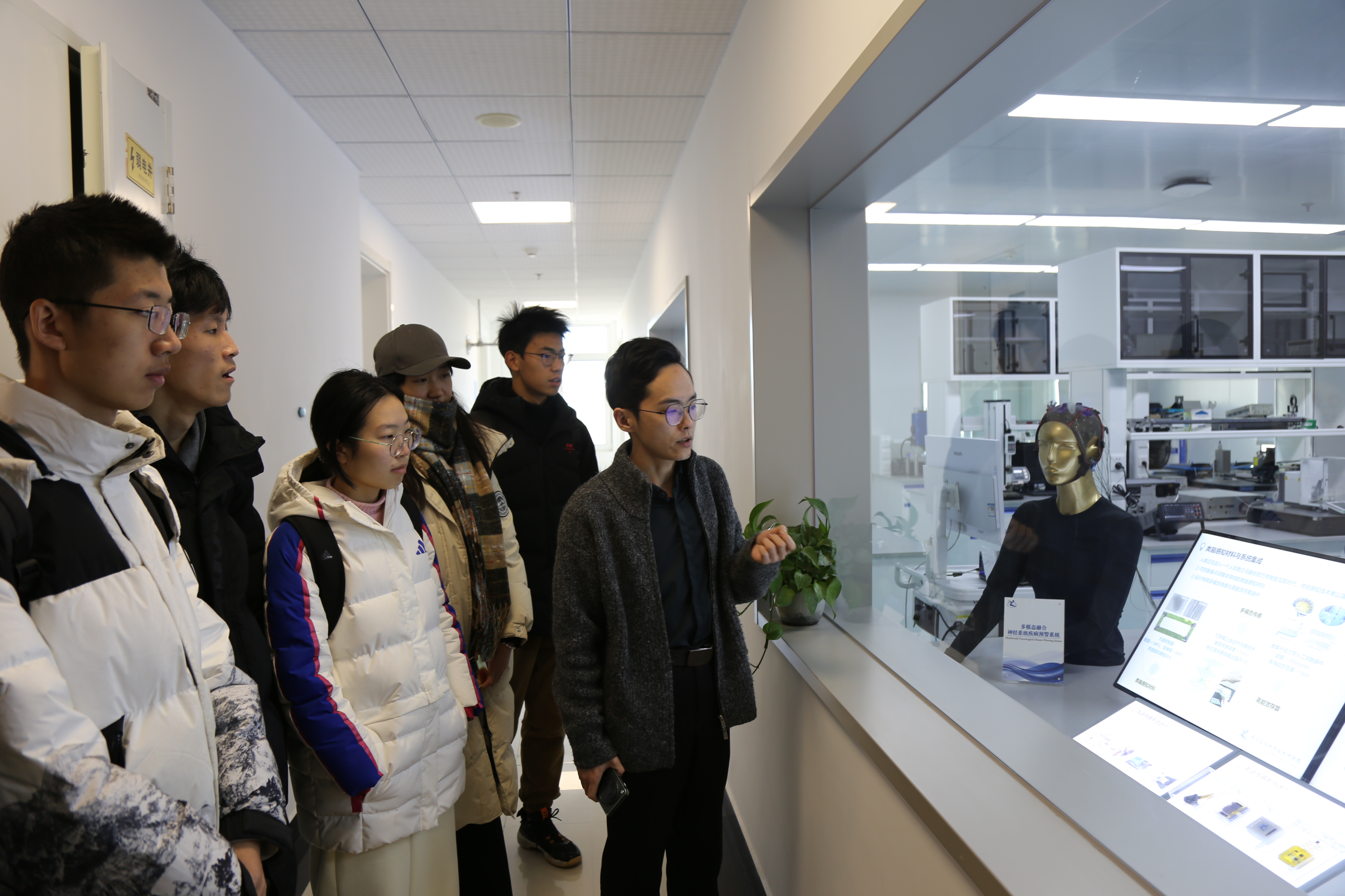 1735096287221818.jpg 1735096287221818.jpg